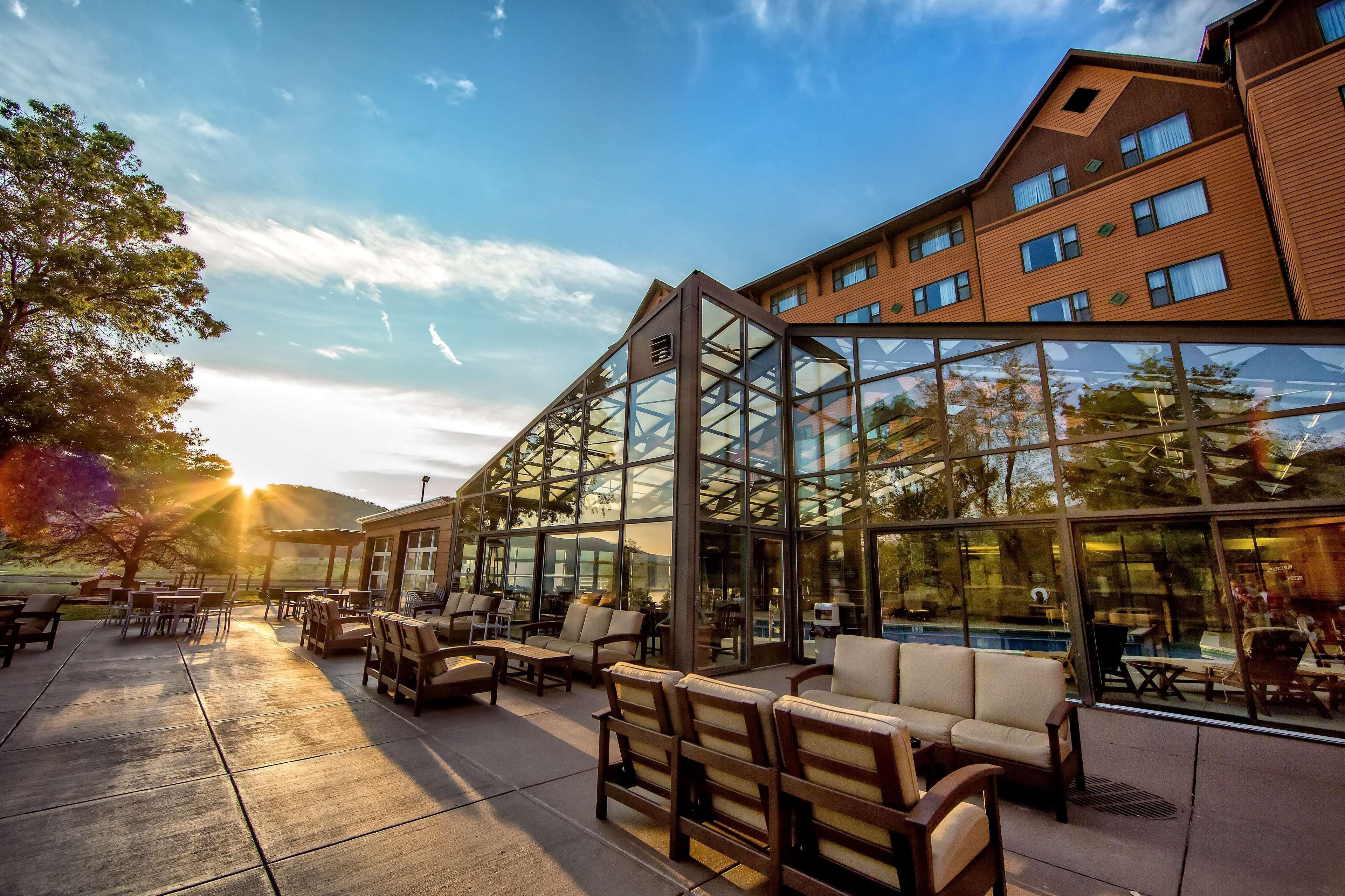 Rocky Gap Casino Resort Flintstone 外观 照片